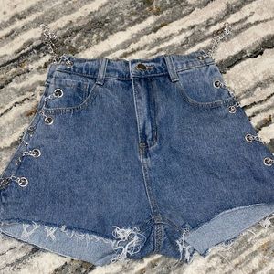 chain shorts